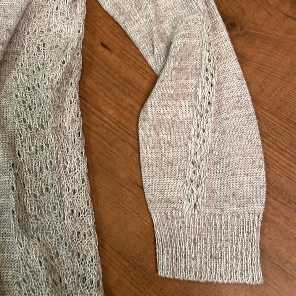 Le Chateau light grey long knit sweater - Picture 5 of 7